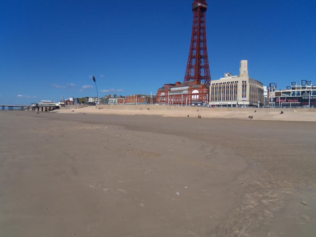 Novello Blackpool Exterior photo